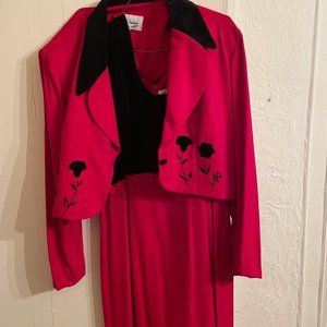 VINTAGE! D.J. SUMMERS RED WITH BLACK TRIM ROSE DESIGN DRESS